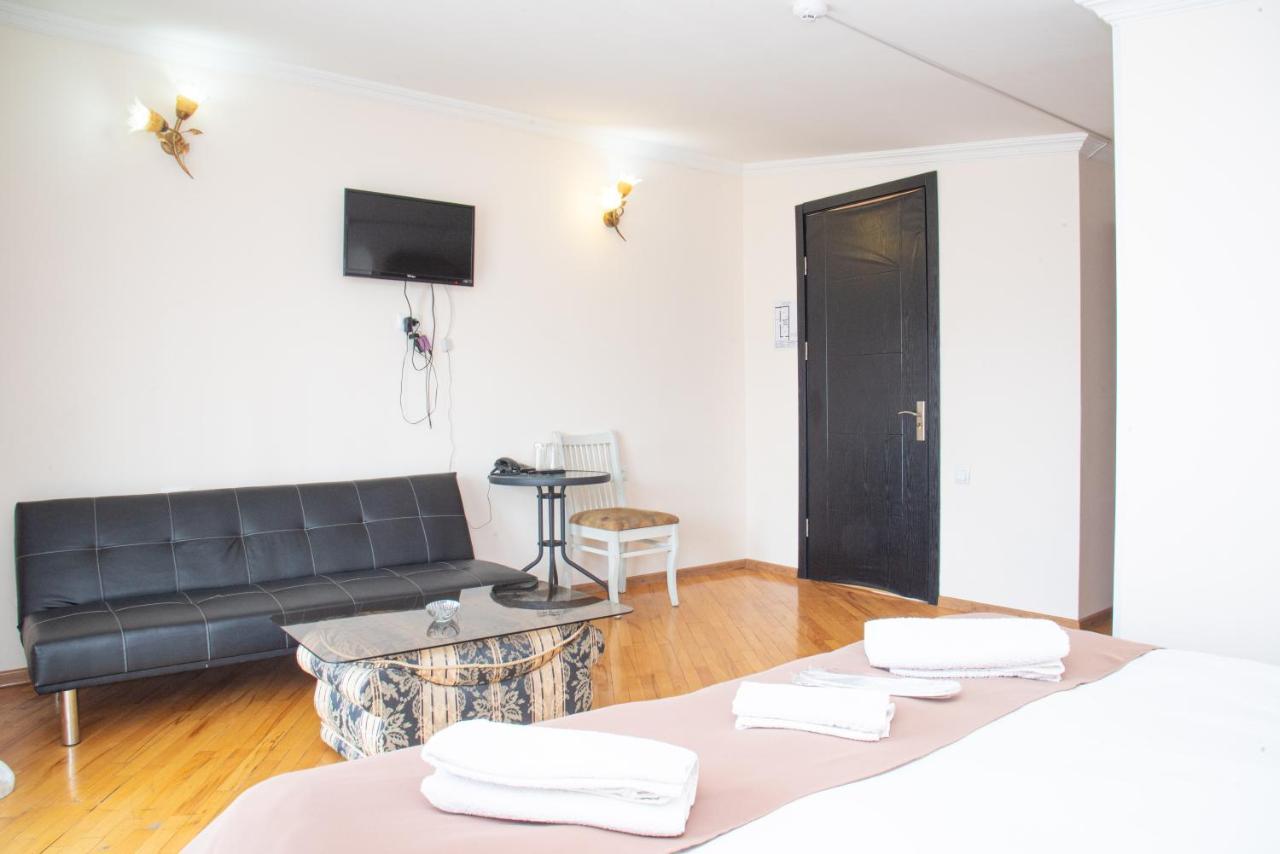 Stay Boutique Avlabari Tbilisi Bagian luar foto