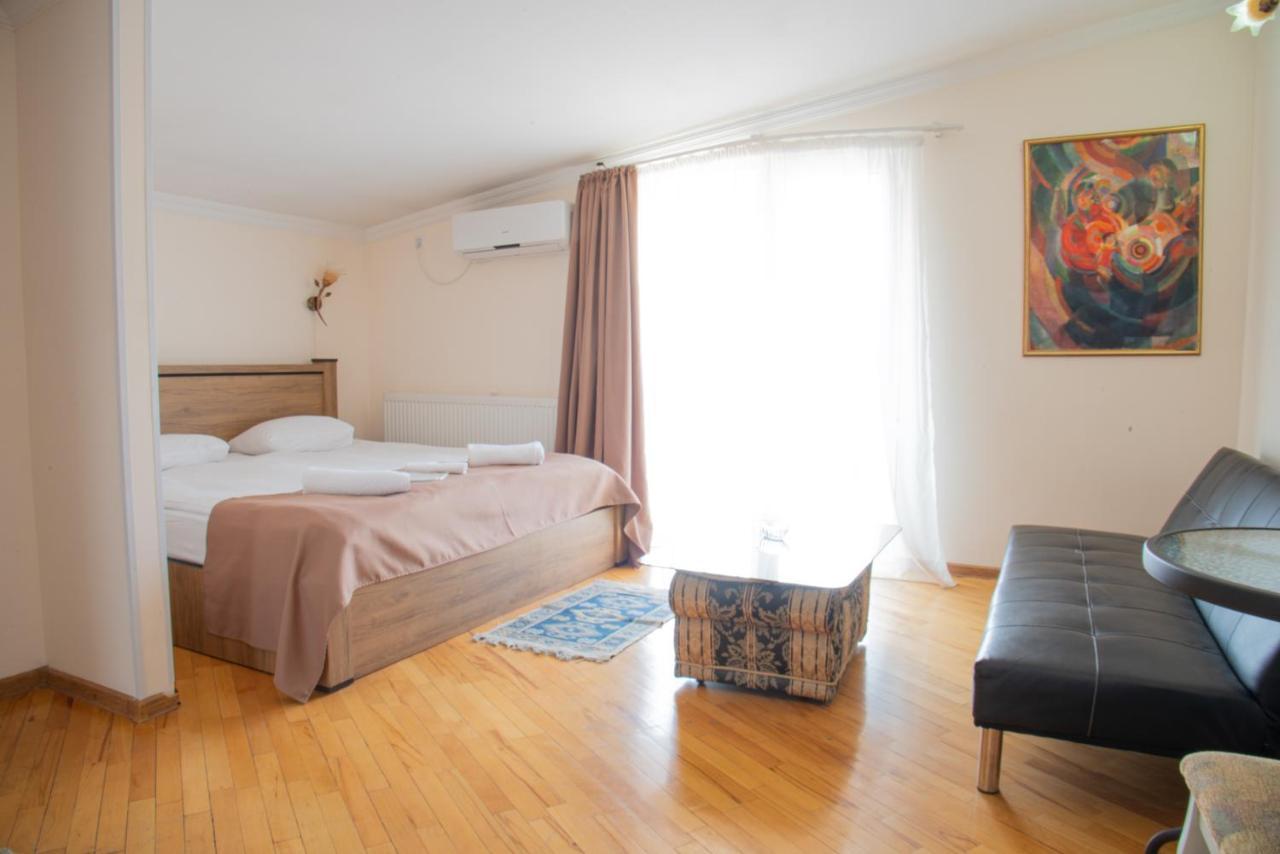 Stay Boutique Avlabari Tbilisi Bagian luar foto
